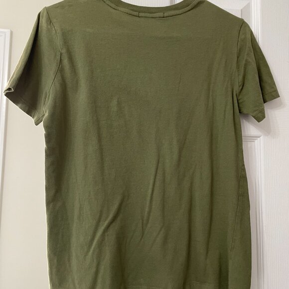 FOREVER 21 Army Green T-shirt - Size Small - Picture 3 of 3